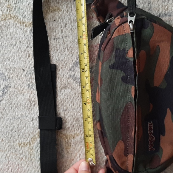 Jansport fifth Avenue camouflage fanny pack - Picture 10 of 11
